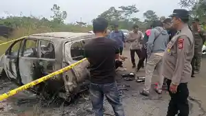 Mobil-terbakar-lebong-27-nov.jpg