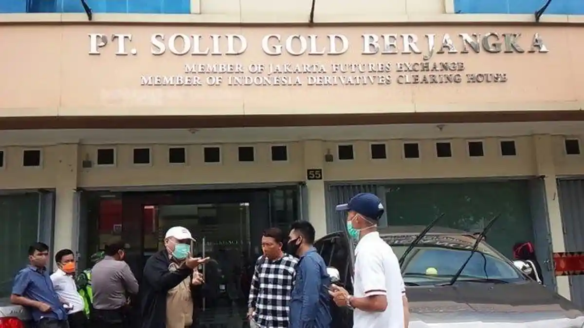 Nasabah Geruduk Kantor Solid Gold Berjangka Bandar Lampung, Ini Tuntutannya
