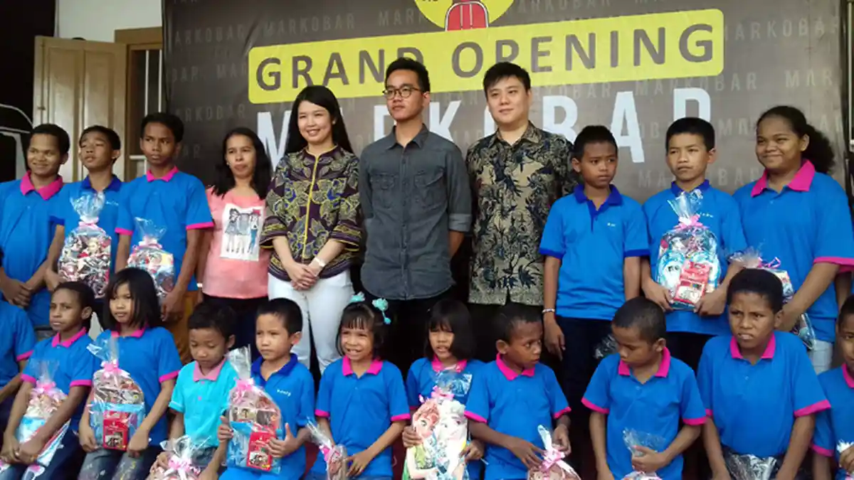 Putra Sulung Jokowi Gibran Rakabuming Resmikan Markobar Makassar