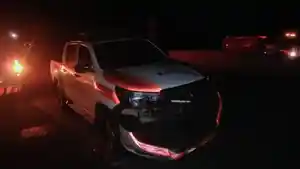 Mobil-Operasional-Hutama-Karya-Adu-Kambing-Dengan-Mobil-Kijang-di-Tol-Terpeka-1-Korban-Luka-Serius.jpg