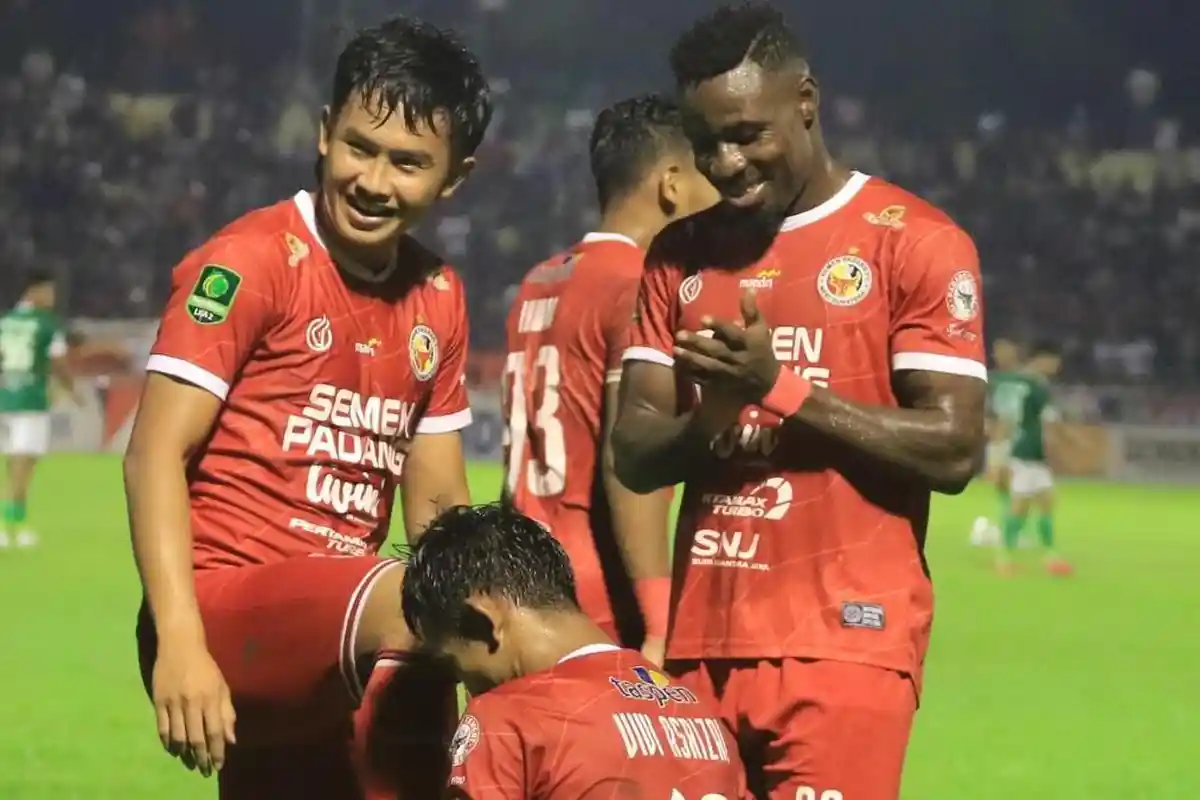 Semen Padang Full Rungkad: Predator Kesayangan Fix Angkat Kaki, PSIS, PSIM atau RANS Nusantara FC?