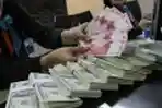 Rupiah Tertekan