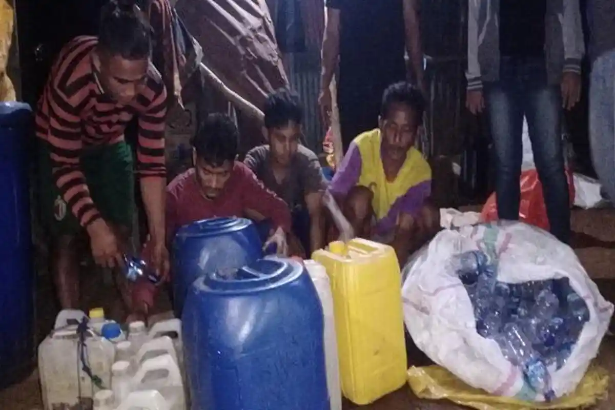 Polsek Maulafa Musnahkan 200 Liter Miras Usai Gerebek Tempat Penyulingan Sopi di Kupang