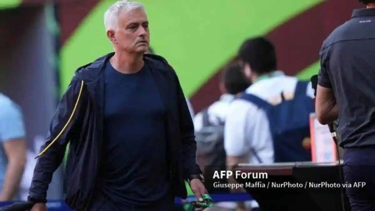AS Roma Belum Berikan Keputusan , Jose Mourinho bisa ke Paris Saint-Germain