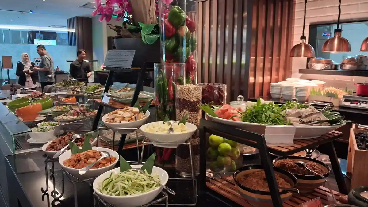 Nikmati Cita Rasa Kuliner Khas Malaysia hingga Timur Tengah di Iftar Ramadan Perdana KLCC
