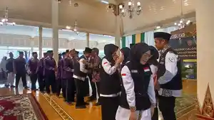 Suasana-pelepasan-calon-jemaah-haji-asal-DIY-1352024.jpg
