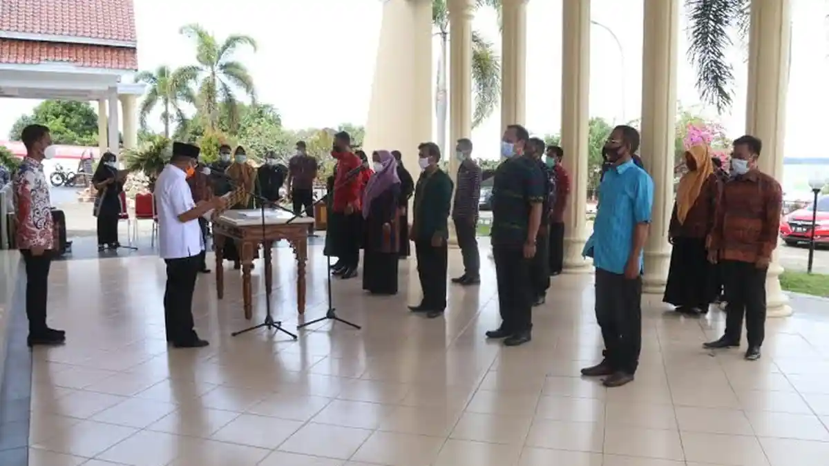 Gubernur Sulbar Lantik 23 Eselon III dan IV, Berikut Nama-namanya
