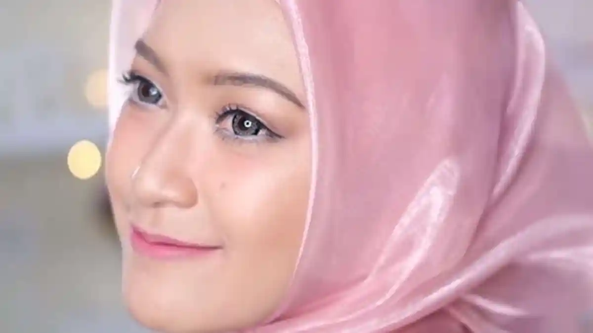 5 Model Hijab Bahan Organza yang Bisa Dipakai untuk Model Hijab Lebaran 2019
