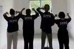 Jelang MBG Kembali Beroperasi, Relawan SPPG Jakbar Gotong Royong Bersihkan Dapur