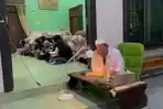 Dedikasi Gus Salman Wakil Bupati Jombang: Siang Urus Rakyat, Malam Istiqomah Ngaji Kitab Kuning