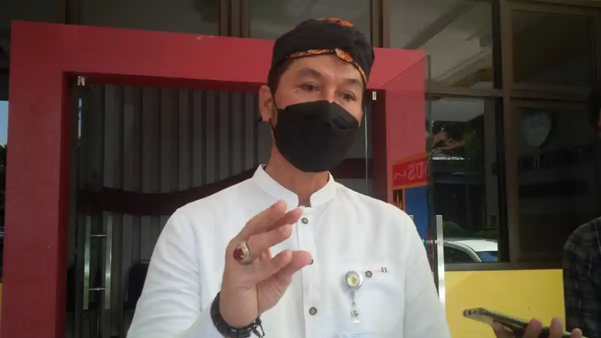Bupati Kudus Hartopo Melarang Guru yang Tidak Mau Vaksin Dosis Kedua untuk Mengajar