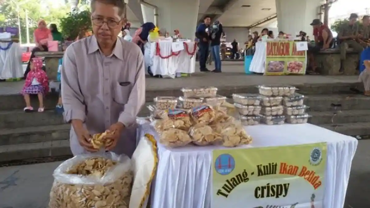 Tulang Ikan Bisa Disulap Jadi Kerupuk yang Lezat