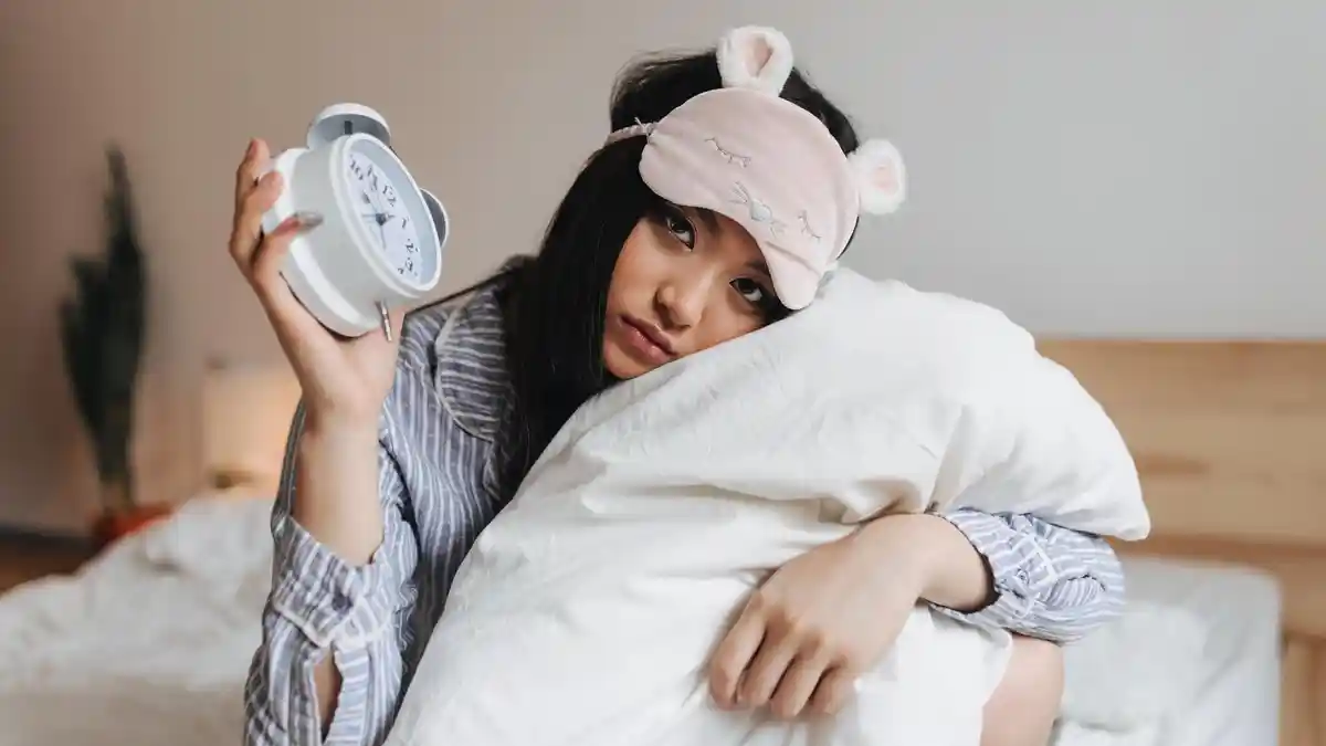 Apa Arti Terbangun Tengah Malam Karena Mimpi Pekerjaan yang Belum Selesai?