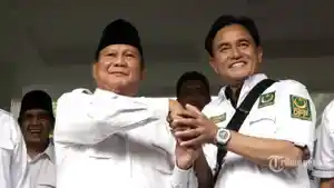 20231005-Prabowo-Subianto-dan-Yusril-Ihza-Mahendra.jpg