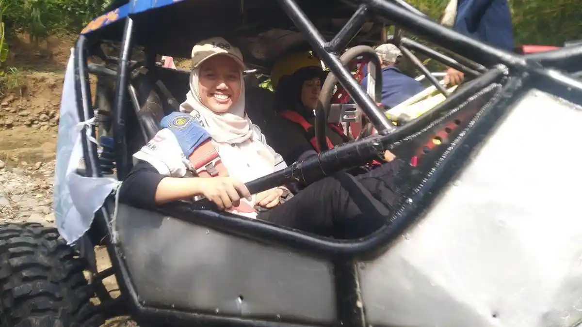 Lebih Dekat dengan Titis Citra, Offroader Cantik Kudus, Pernah Masuk 10 Besar Kejuaraan Nasional