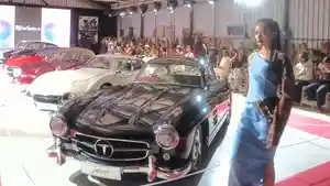 Wamen-UMKM-Fasilitasi-Tuksedo-Studio-Bali-Untuk-Dapat-Produksi-Mobil-Massal.jpg