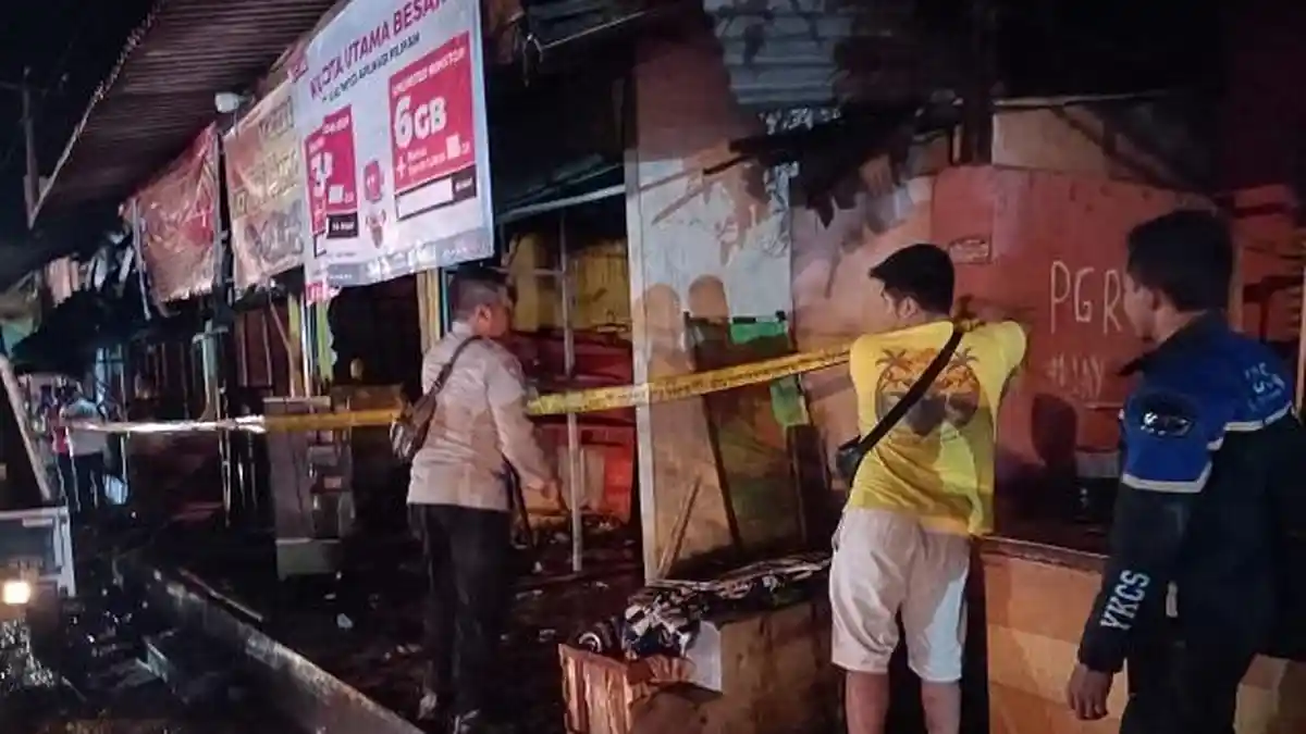 Pom Mini Kios Terbakar di Cikembar Sukabumi, Hanguskan Bengkel dan Kendaraan Bermotor