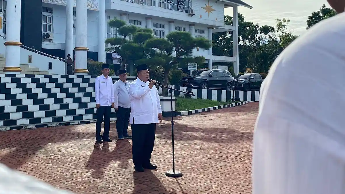 Bupati Mukomuko Bengkulu Choirul Huda Pimpin Apel Perdana, Ingatkan ASN Disiplin