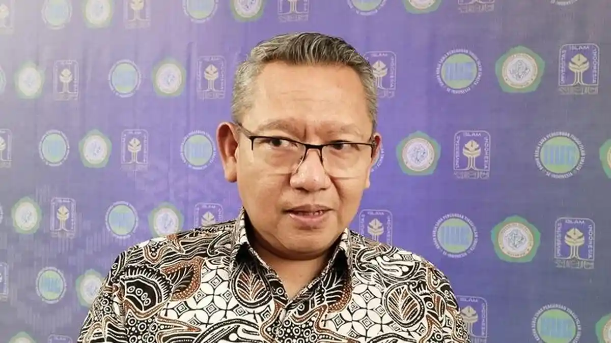 Rektor UII Tanggapi Teror Terhadap Ketua BEM UGM: Kritis Bukan Dosa!