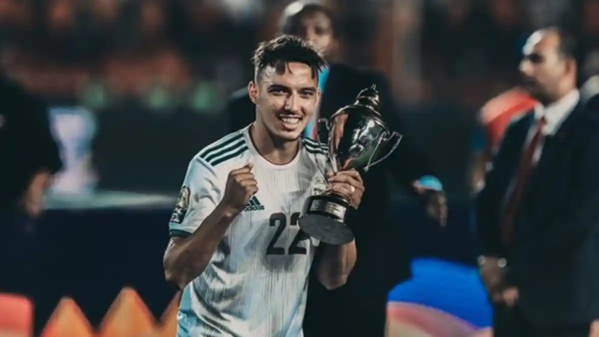 TRIBUNWIKI: Ismael Bennacer Resmi Bergabung Dengan AC Milan dan Jadi Trending Google, Ini Profilnya