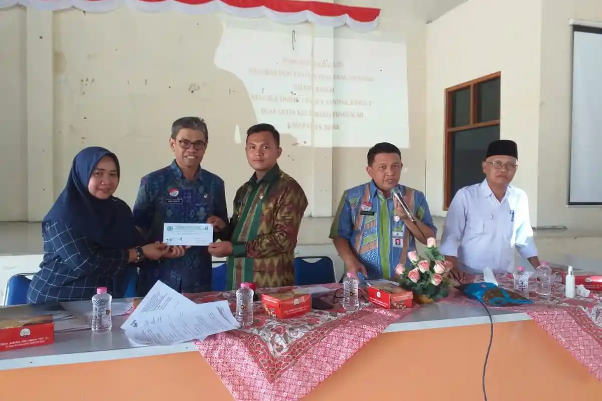 Baznas Demak Berikan Dana Bantuan Penanganan Stunting di Desa Getas