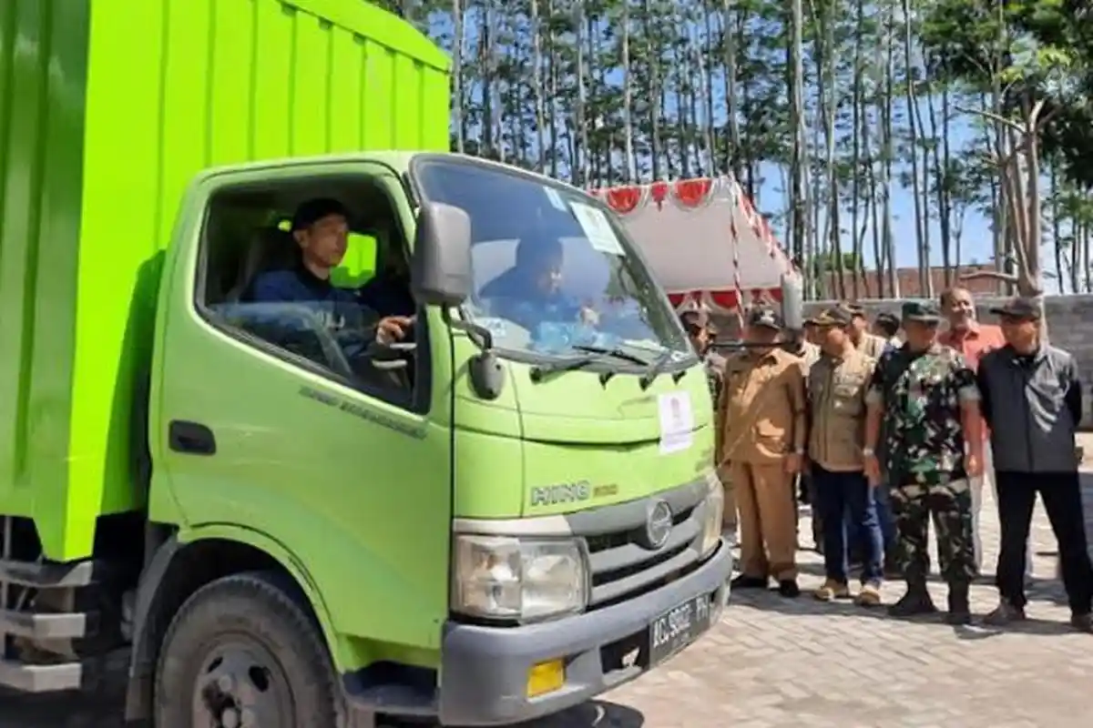 KPU Kota Blitar Distribusikan Logistik Pemilu 2024 Sebanyak 2.185 Kotak Suara ke Kelurahan 