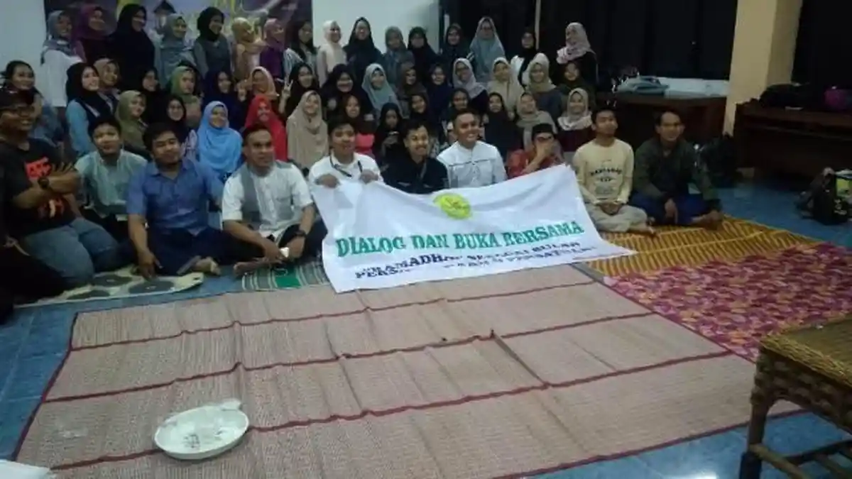 BEM Fakultas Teknik UNJ Santuni Anak Yatim Selama Ramadan