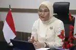 menteri-ketenagakerjaan-ida-fauziyah-memberikan-sambutan-dalam-suatu-acara-yang-dihelat.jpg