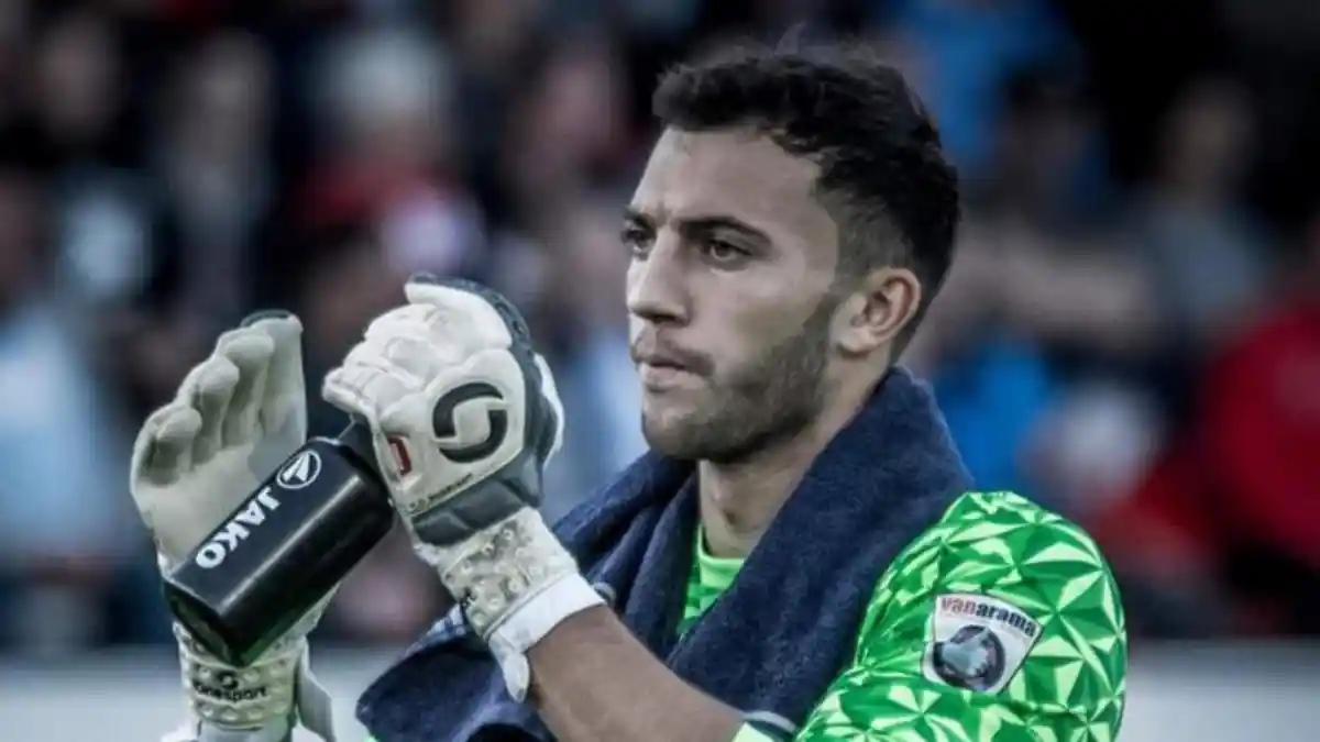 Gara-gara Aksi Konyol Ini, Kiper Klub Liga Inggris Dapat Kartu Merah