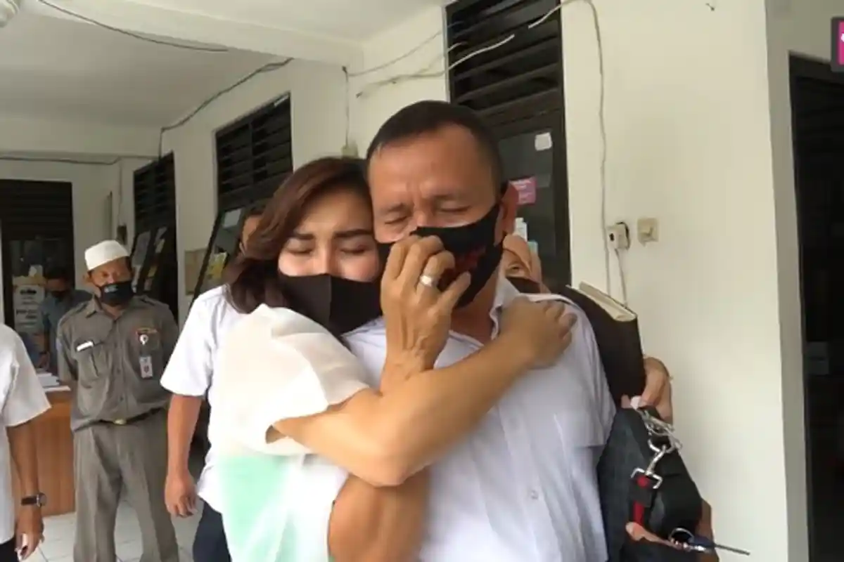 Jumlah Uang Gaji PNS Rozak yang Tak Diambil Sejak Ayu Ting Ting Jadi Artis, Assyifa Ungkap Fakta Ini