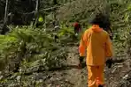Tim-gabungan-saat-melakukan-pencarian-terhadap-seorang-bocah-dari-Kolono.jpg