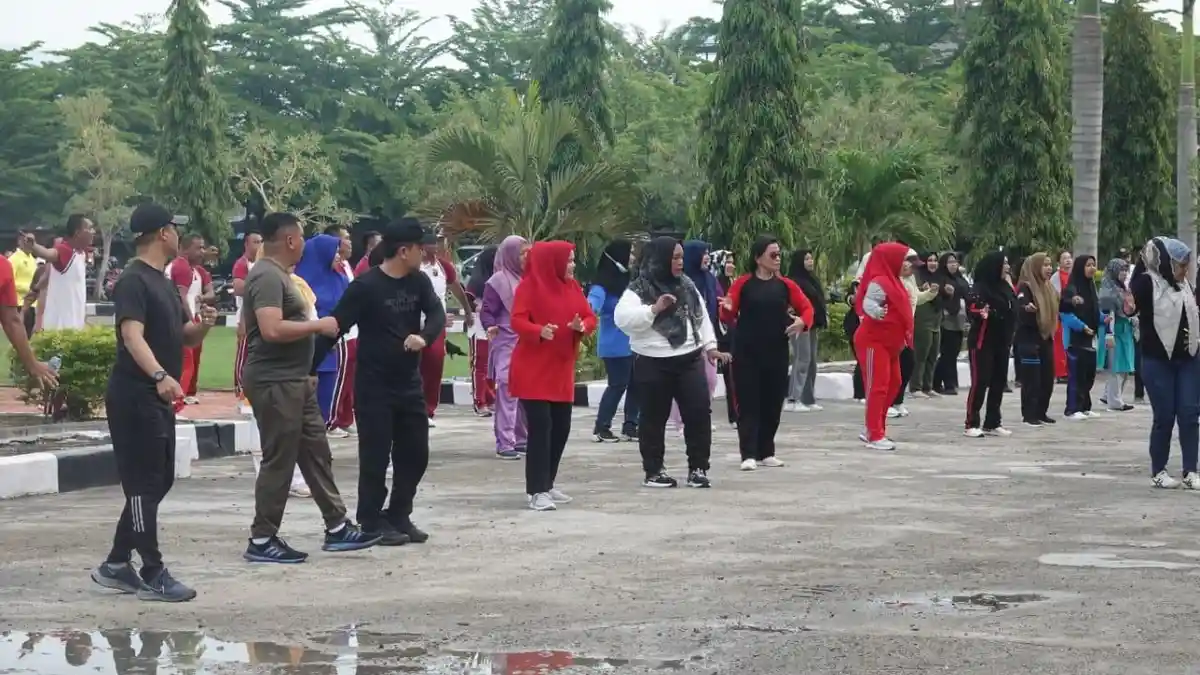 Pererat Sinergitas, AKBP Yasir Senam Bersama TNI-Polri dan Pemkab Paluta