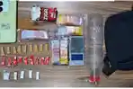 barang-bukti-berupa-puluhan-paket-sabu-timbangan-digital-alat-hisap-dan-plastik-klip.jpg