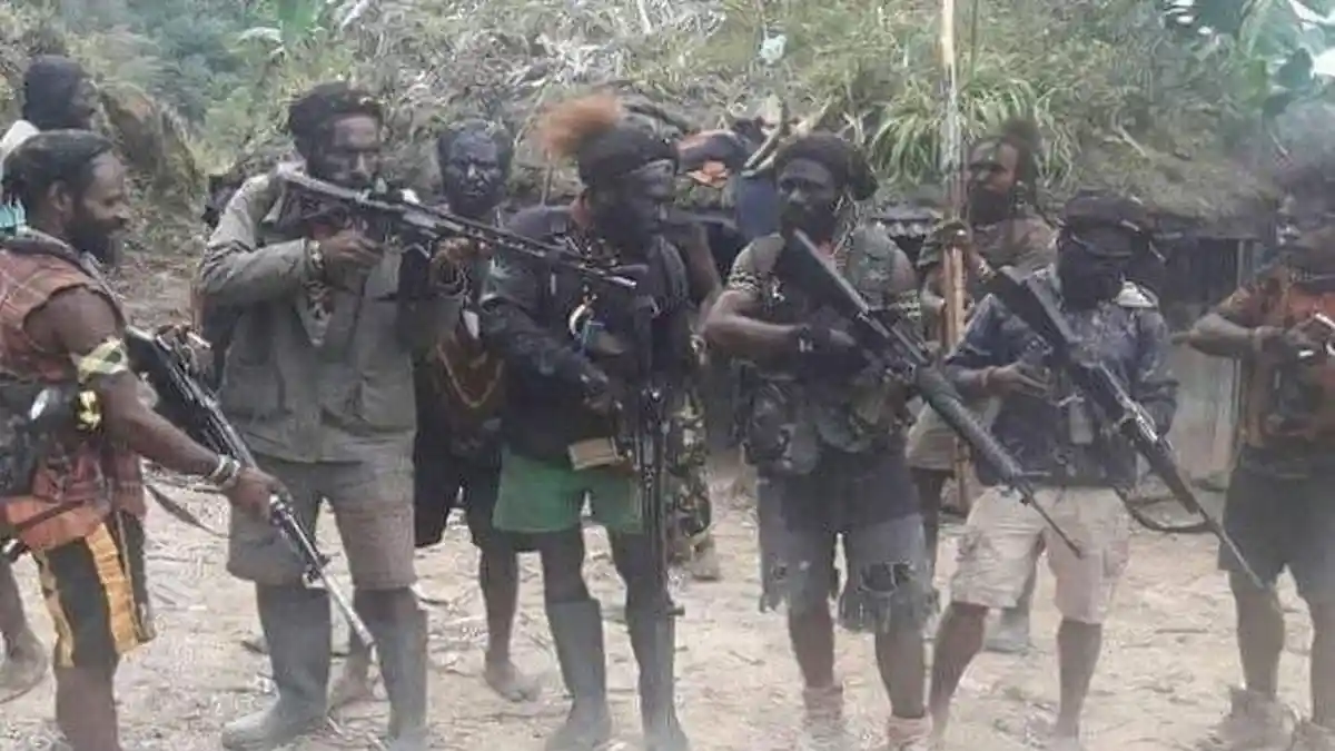 KKB Papua Makin Beringas, Serbu Pos TNI di Siang Bolong, Prajurit Kembali Gugur Tertembak