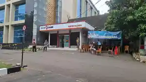 ATM-Bank-Jambi-masih-belum-dapat-digunakan-secara-normal-Kamis-2622026.jpg