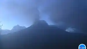 Gunung-Lewotobi-Laki-laki-Tadi-Pagi-Meletus-Tinggi-Kolom-Capai-1-Kilo-Meter.jpg