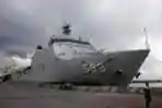 KRI Banda Aceh-593 dengan Tim Ekspedisi Bhakesra Berikan Bantuan