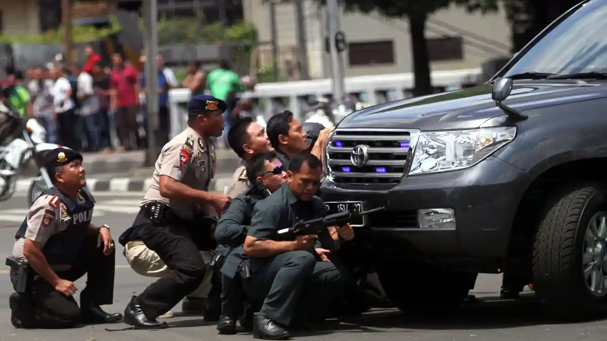 Ini Dia Harga Mobil Antipeluru yang Jadi Tameng Polisi Hadapi Teroris