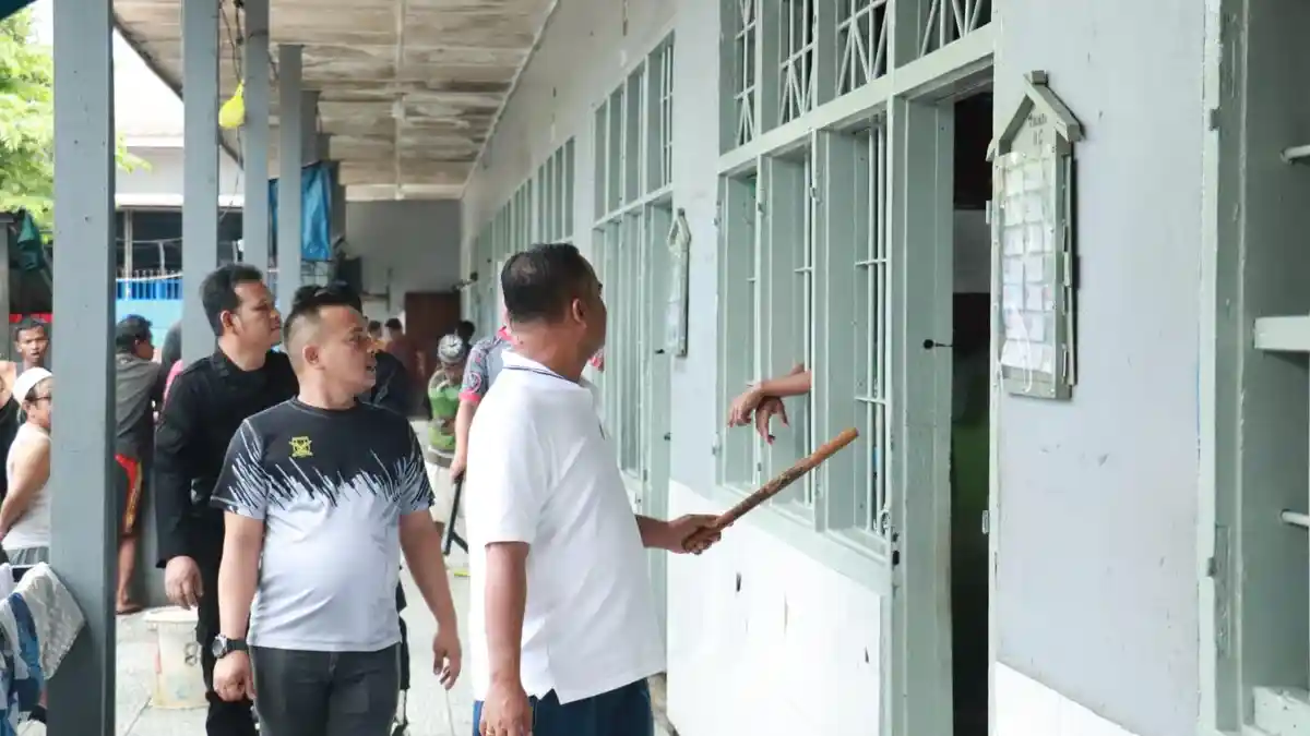 Cegah Gangguan Kamtib, Lapas Rantauprapat Lakukan Pengecekan Jeruji dan Jendela Secara Menyeluruh