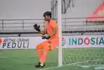 BIODATA-Andhika-Ramadhani-Kiper-Persebaya-yang-Dapat-Panggilan-Timnas-Sempat-Jaga-Warkop-Keluarga.jpg