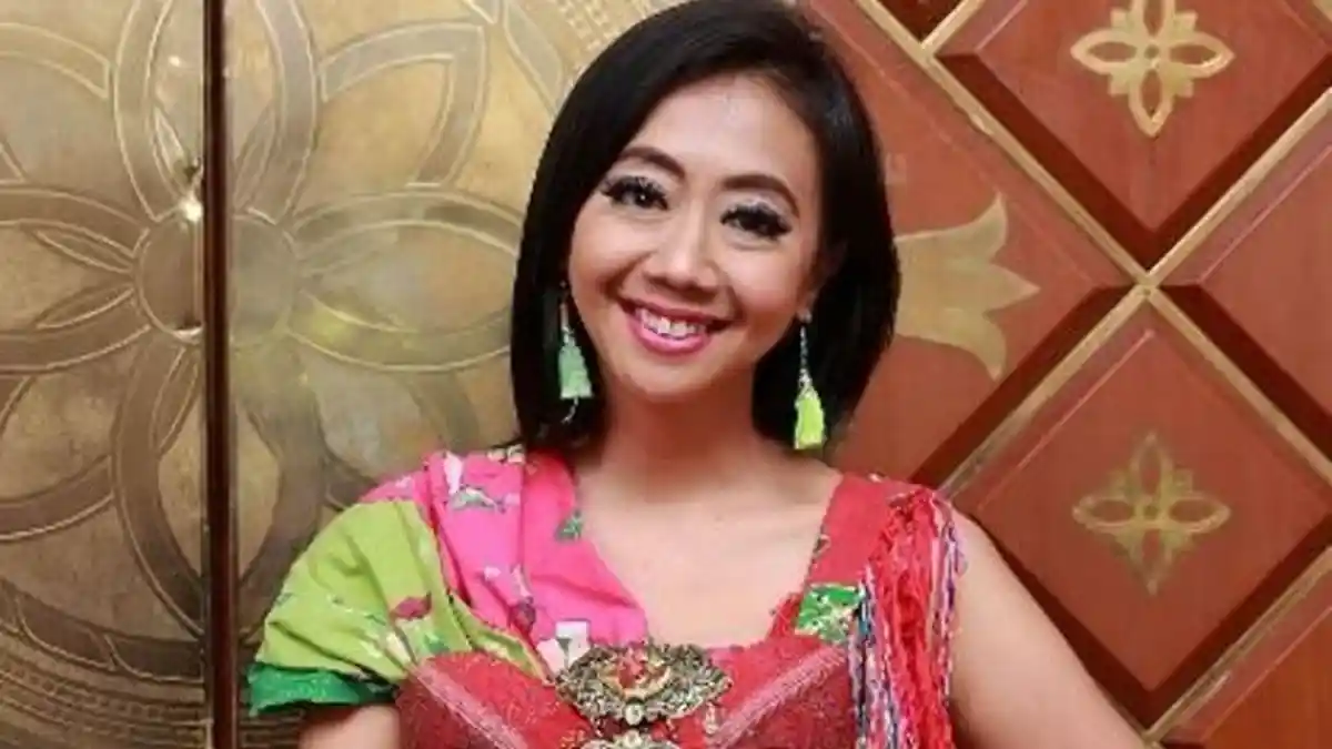 Persalinan Dipercepat, Asri Welas Menangis dan Minta Doa