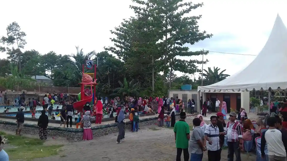 Diresmikan Hari Ini, Taman Wisata Radda Luwu Diserbu Warga