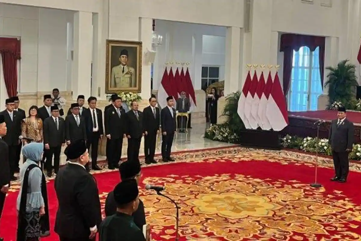 Copot Satryo Soemantri, Prabowo Lantik Brian Yuliarto jadi Mendiktisaintek