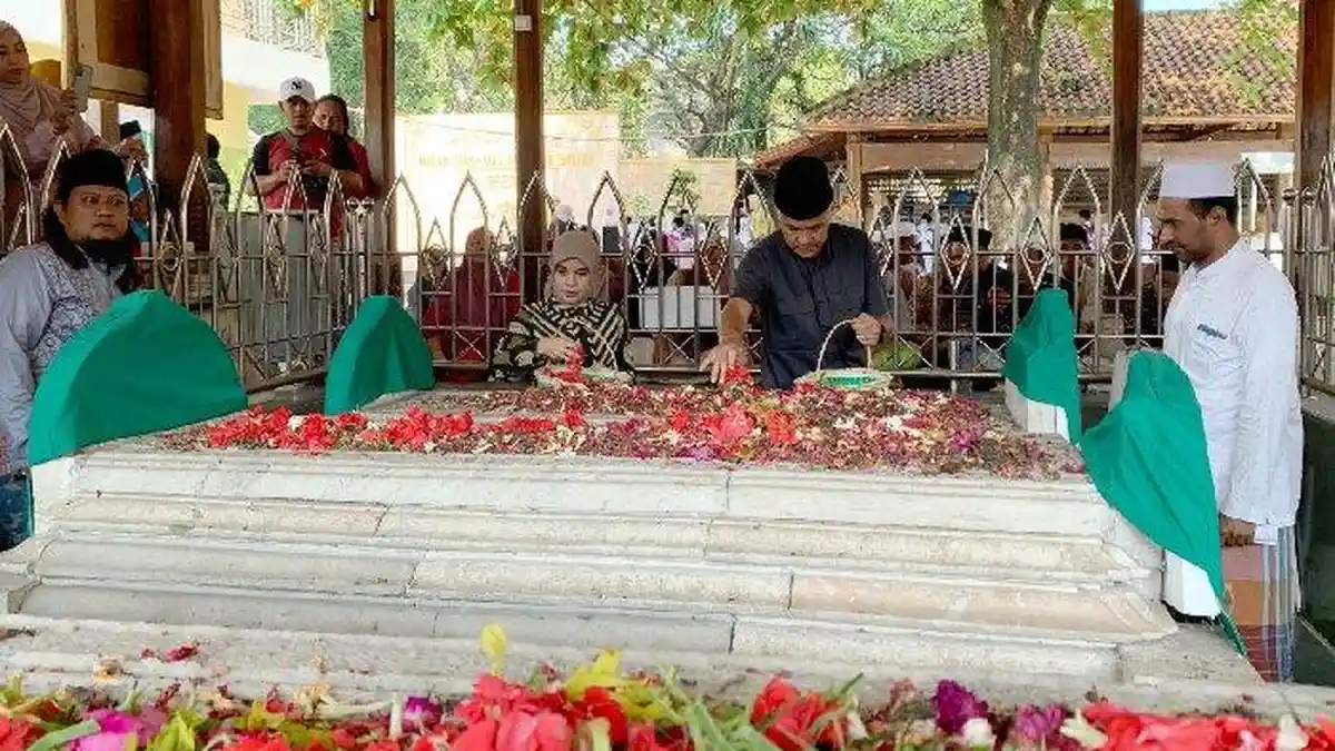 Ziarah ke Makam Walisongo, Ganjar Pranowo: Sunan Gresik Tauladan Utama Hubungan Ulama dan Umara