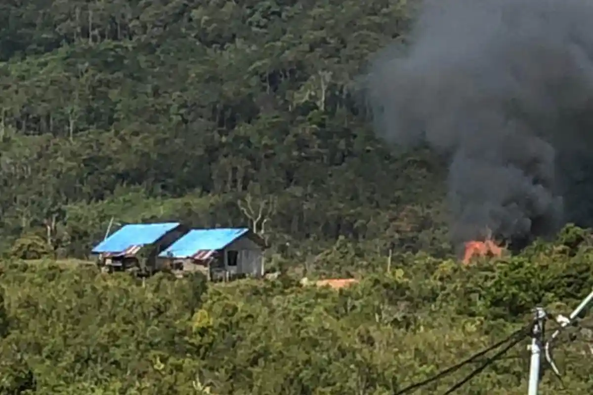 Bakutembak Pecah dan KKB Papua Lari ke Hutan Yapen, Adi Rawai Ditangkap