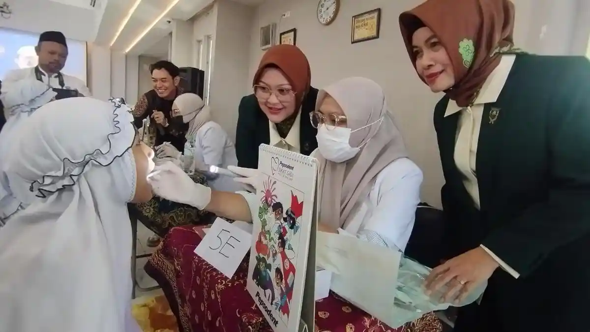 Bulan Bakti IIDI Para Istri Dokter di Surabaya Gelar Aksi Sosial ...