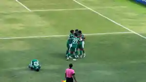 Pemain-PSMS-Medan-merayakan-gol-yang-diciptakan-Ari-Maring.jpg