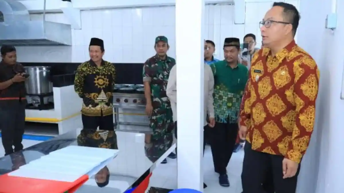 Dukung Program MBG, Wakil Bupati Gresik Resmikan SPPG GMMS Manyar