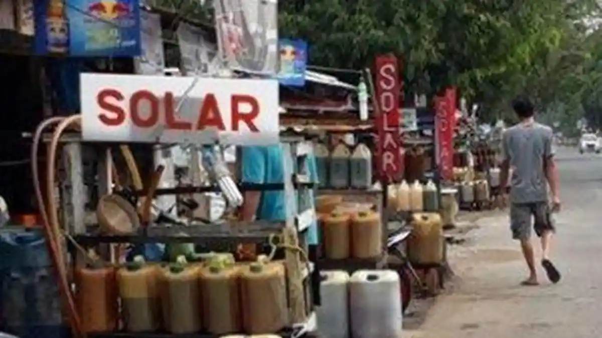 Pasokan Lancar, Harga Solar Eceran di Jalintim Banyuasin Turun Jadi Rp90 Ribu per 10 Liter - Sripoku.com
