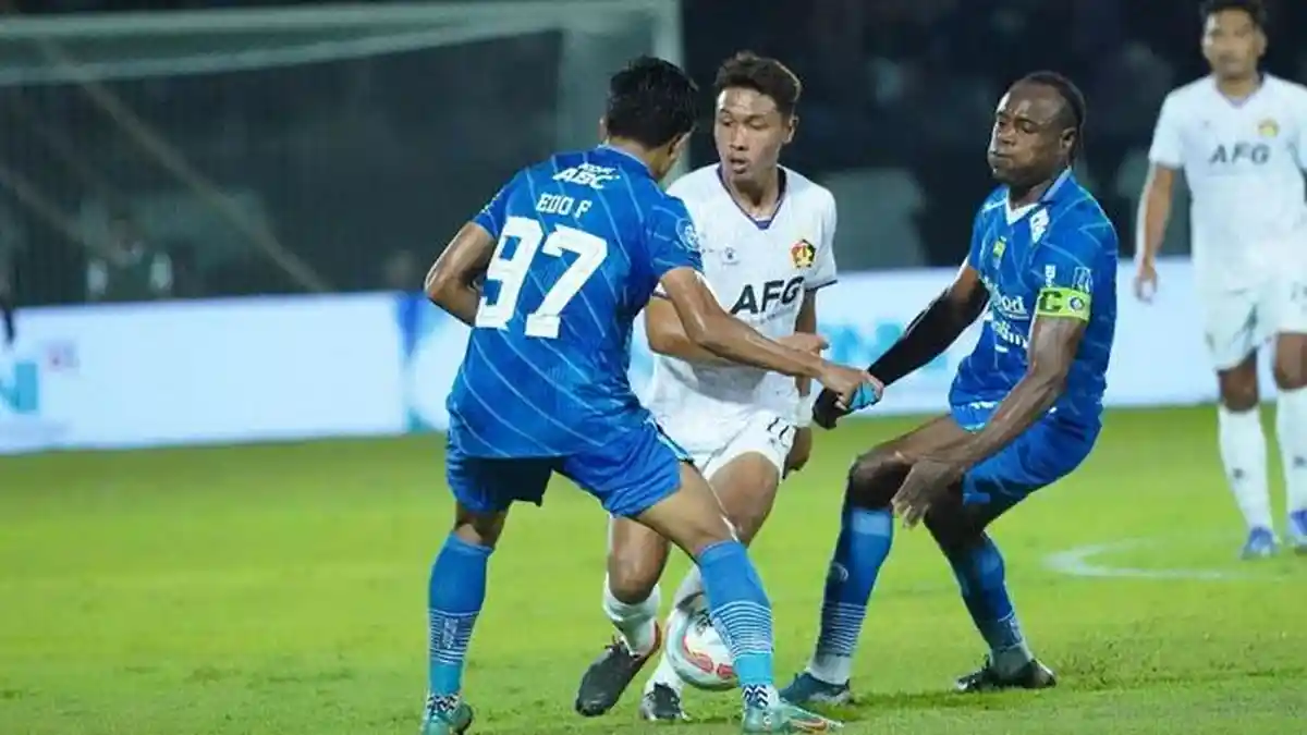 Persib vs Persik, Macan Putih Boyong 22 Pemain ke Bandung, Marcelo Rospide Minta Tampil Disiplin